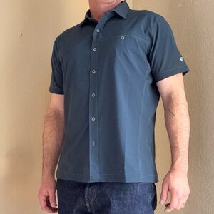 Kuhl men’s L Renegade Tufflex short sleeve stretch button down in stone blue